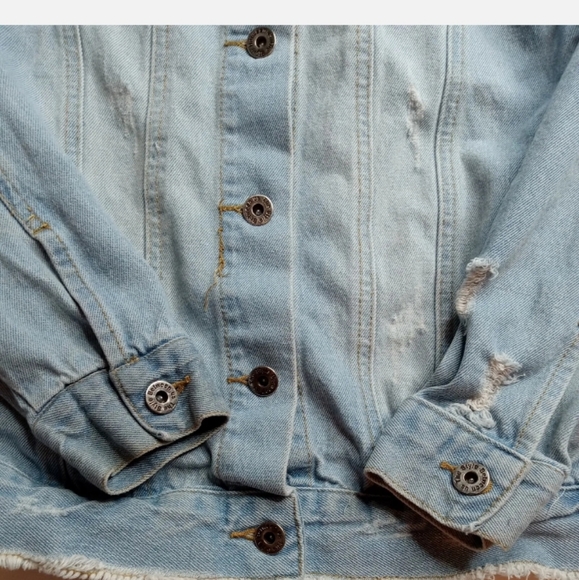 Jean jacket - Picture 2 of 12